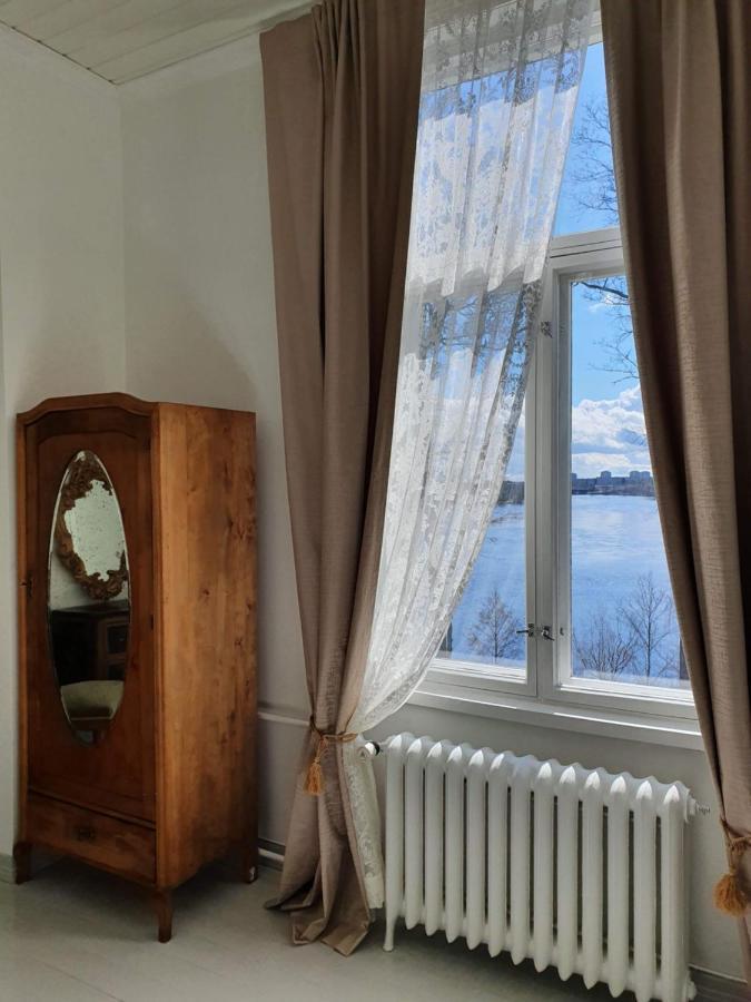 Neitsytniemen Kartano Hotel Virasoja Buitenkant foto