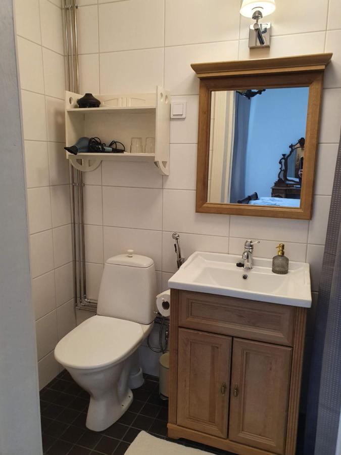 Neitsytniemen Kartano Hotel Virasoja Buitenkant foto